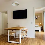 Salt & Salt & Apartment *